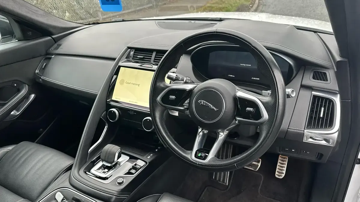 Used Jaguar E-Pace R-Dynamic 304 HP (223 kW) 2021 White SUV