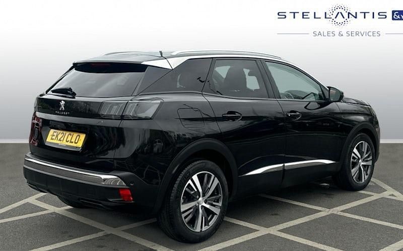 Second-hand Peugeot 3008 Allure Premium 131 CP (96 kW) 2021 Negru SUV