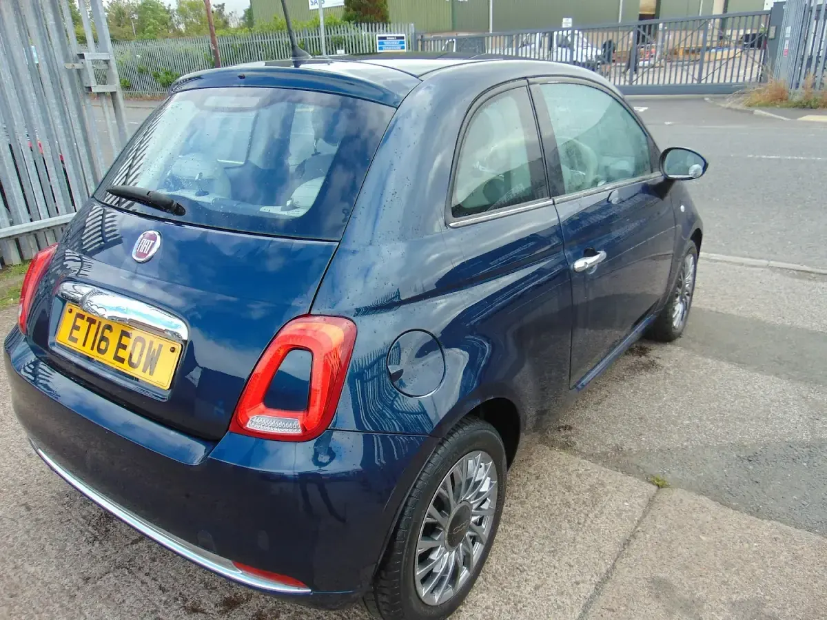 Used Fiat 500 Lounge 69 HP (50 kW) 2016 Blue Hatchback