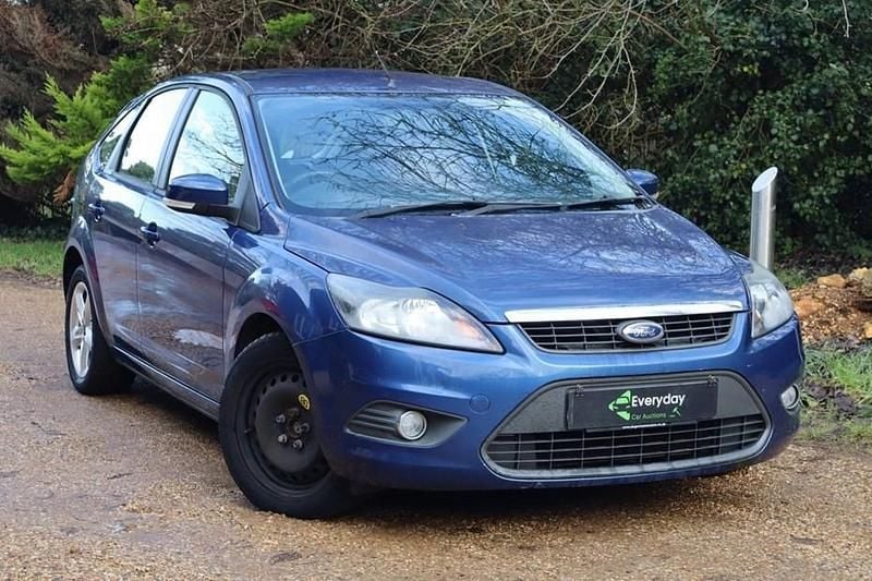 Blue Used 2009 Ford Focus Zetec Hatchback | £799 (Super price) - Image 1/1