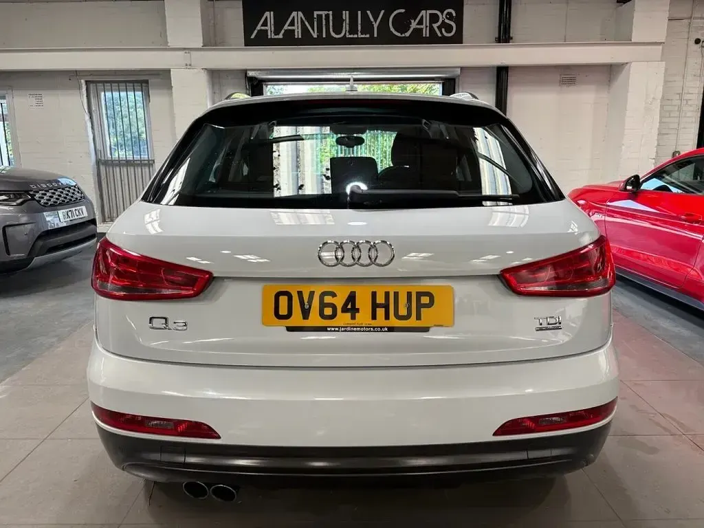 Used Audi Q3 Business 177 HP (130 kW) 2014 White SUV