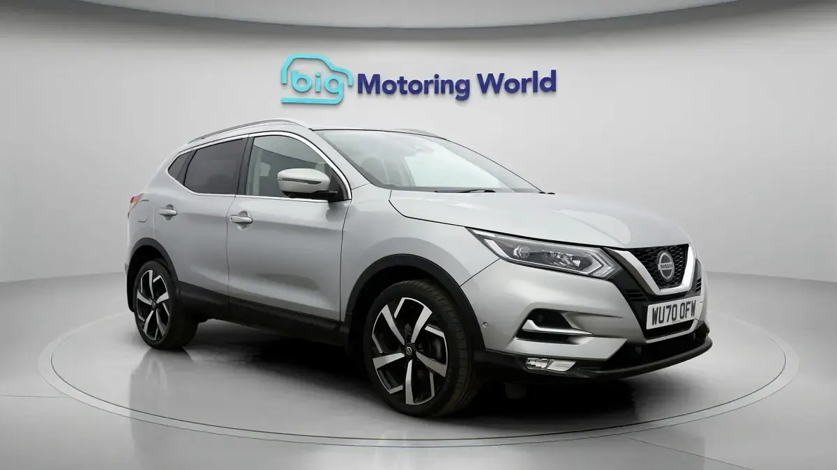 Käytetty Nissan Qashqai S 160 HP (117 kW) 2020 Katumaasturi