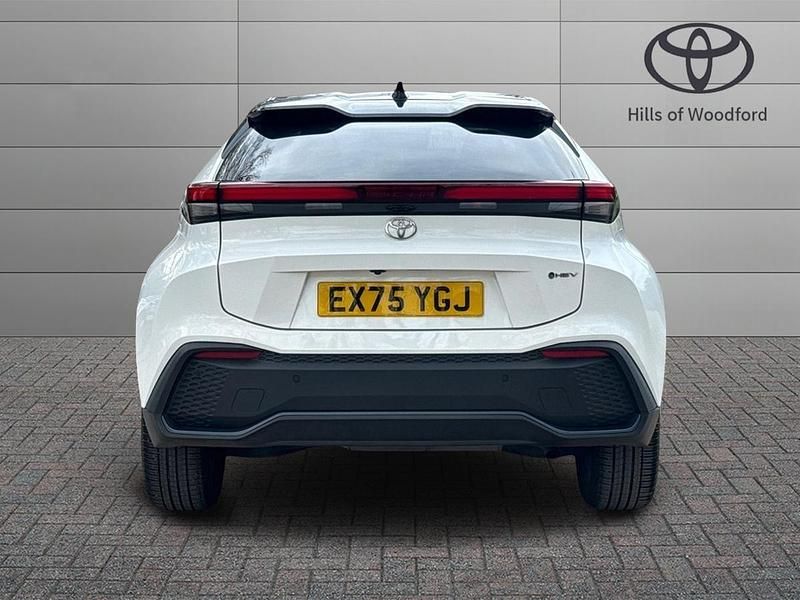 Used Toyota C-HR Design 2025 White SUV