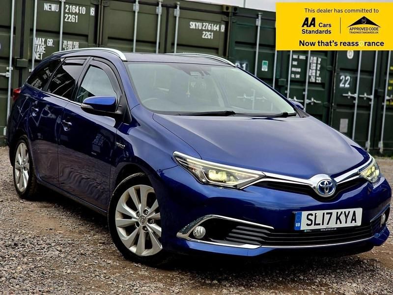 Used Toyota Auris Hybrid 2017 Blue Estate