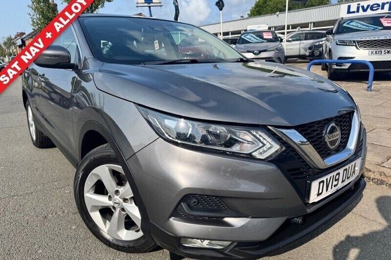 Grey Used 2019 Nissan Qashqai Acenta Premium SUV | £11,477 (Good price) - Image 1/1