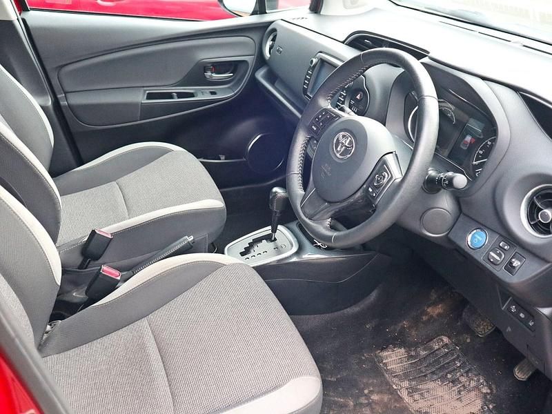 Used Toyota Yaris Hybrid 2020 Red Hatchback