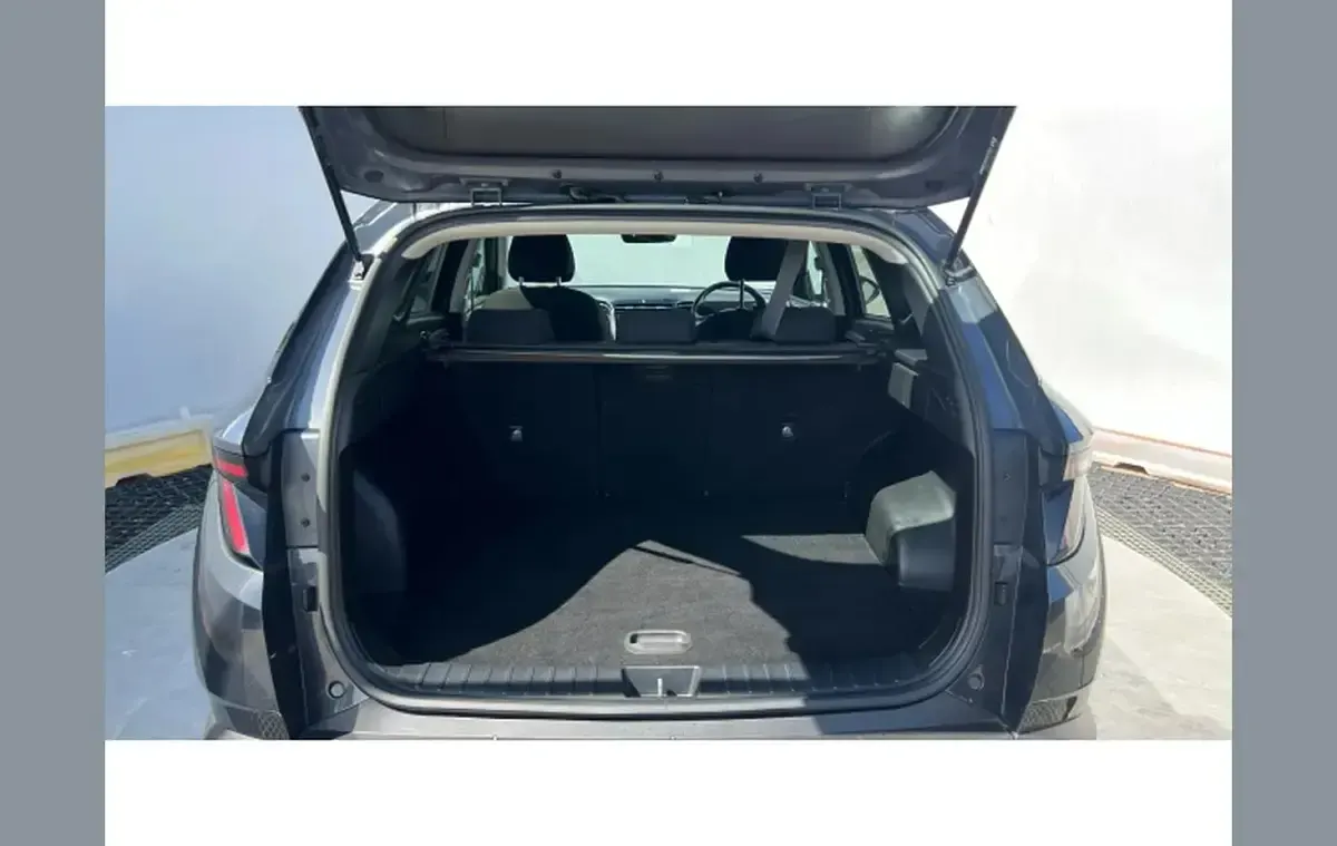 Used Hyundai Tucson SE 147 HP (108 kW) 2022 Grey SUV
