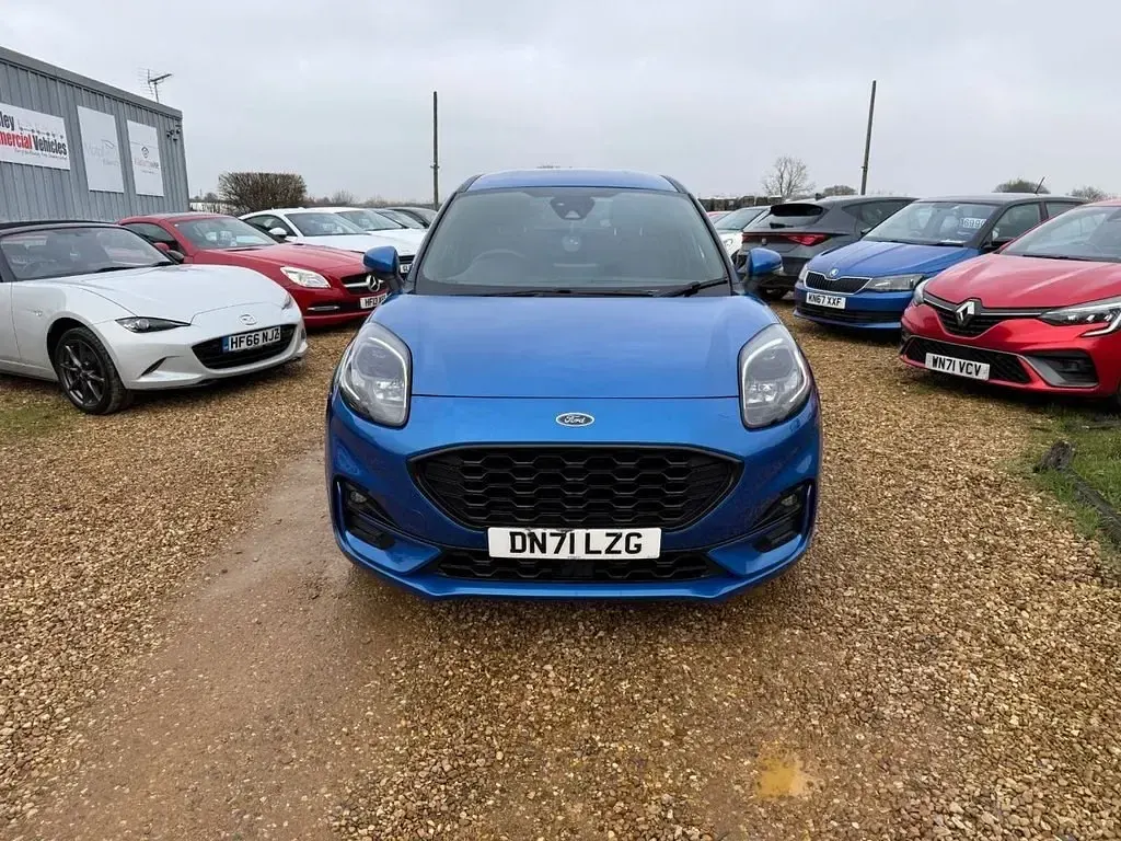 Używany Ford Puma ST-Line X 125 KM (91 kW) 2021 Niebieski Hatchback