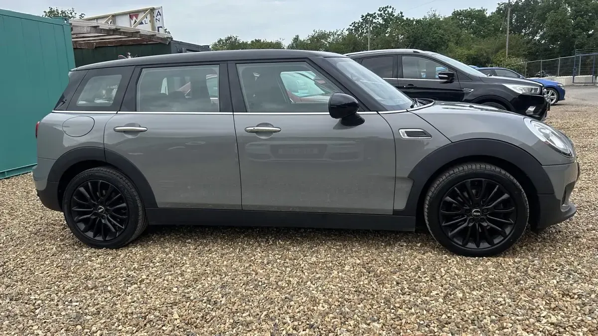Used Mini Cooper Clubman 134 HP (98 kW) 2017 Grey Estate
