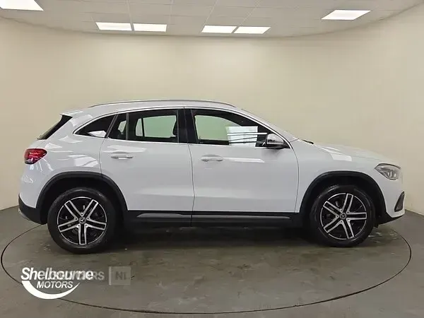 Used Mercedes GLA200 163 HP (119 kW) 2021 White SUV