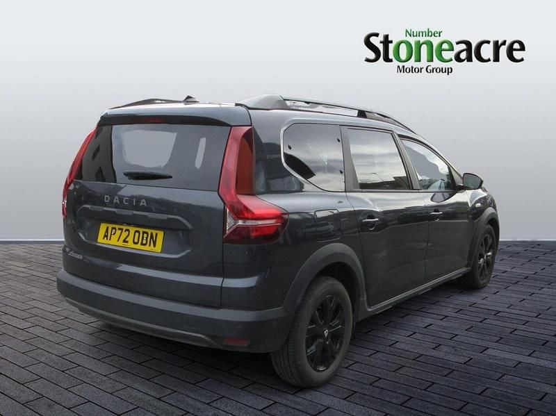 Second-hand Dacia Jogger Extreme 110 CP (80 kW) 2023 Gri Monovolum