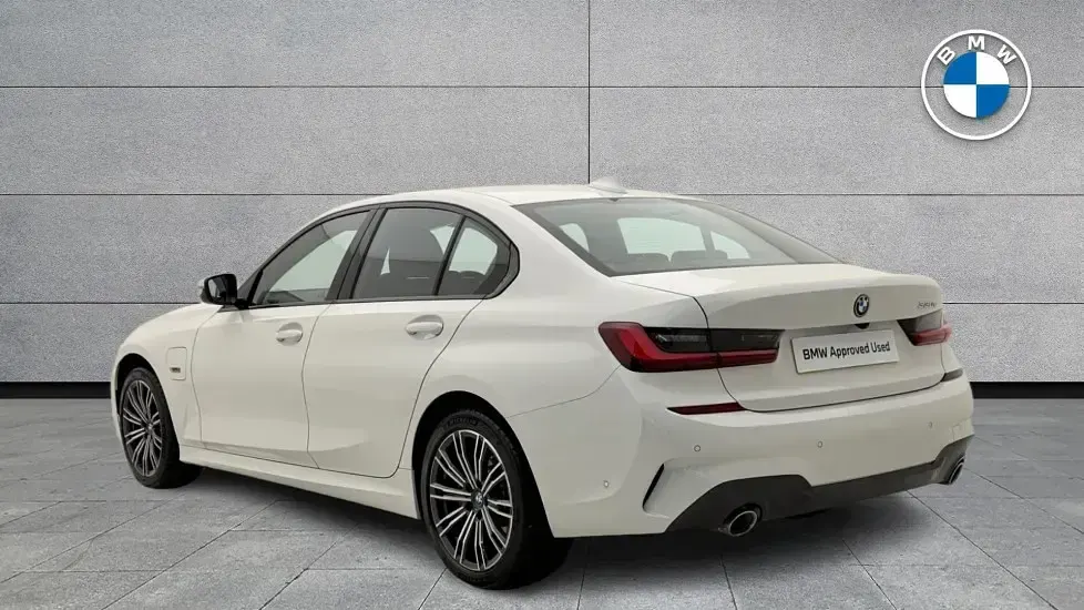 Used BMW 330 M Sport 288 HP (211 kW) 2022 White
