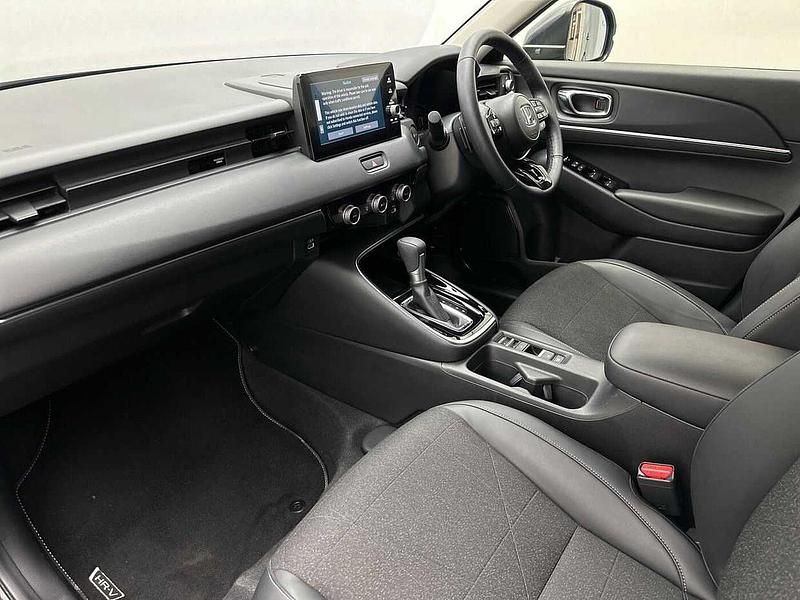 Used Honda HR-V Advance 131 HP (96 kW) 2023 Meteoroid grey SUV