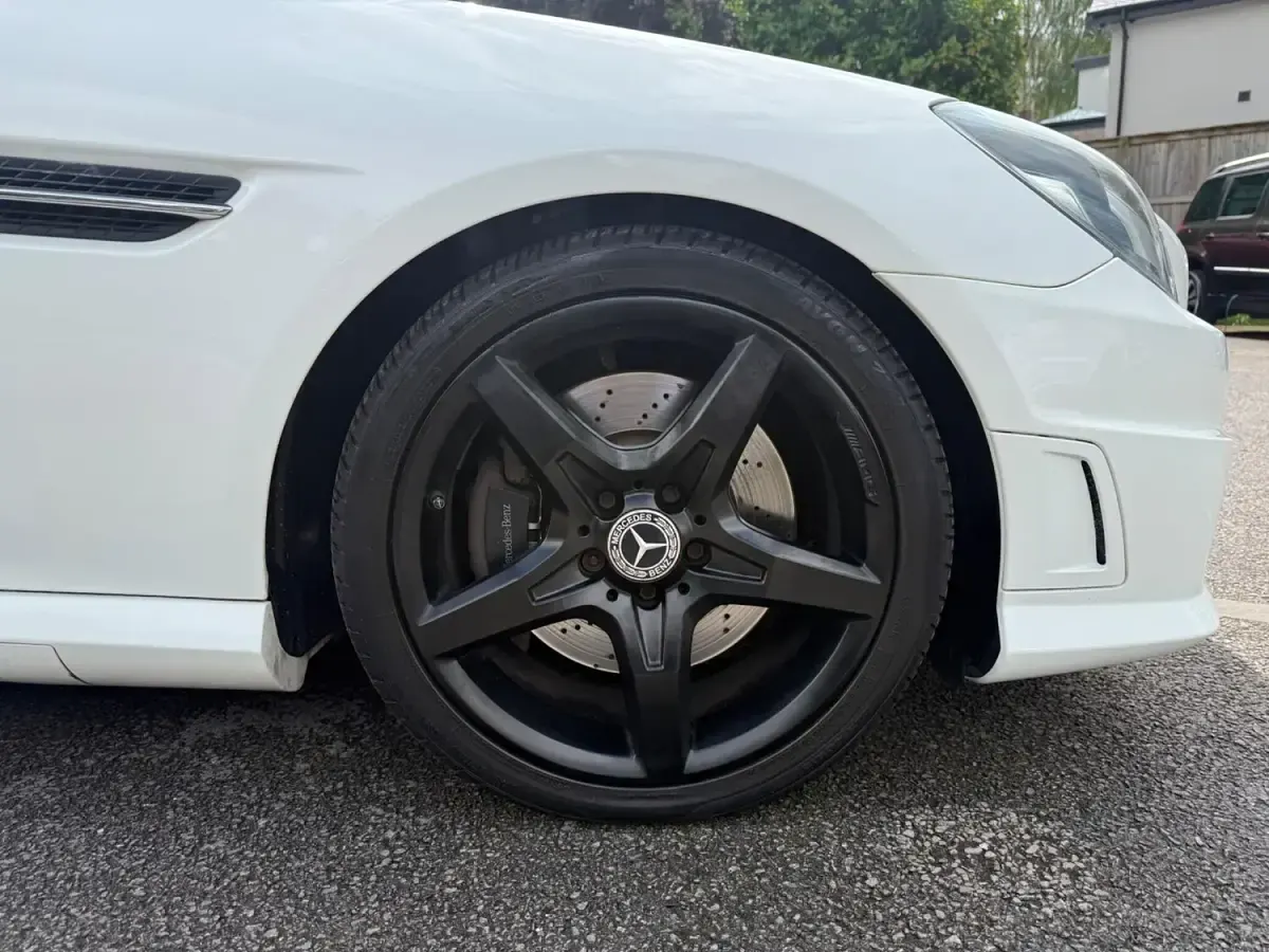 Used Mercedes SLK250 AMG 2015 White Cabriolet