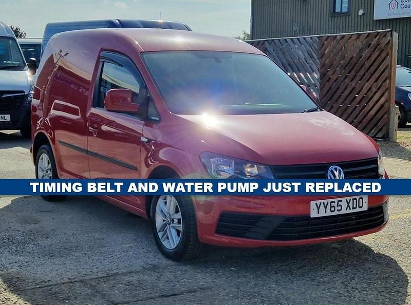 Red Used 2016 VW Caddy Highline MPV | £6,999 (Fair price) - Image 1/3