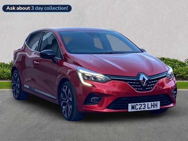 Used Renault Clio V Techno 90 HP (66 kW) 2023 Red  Hatchback