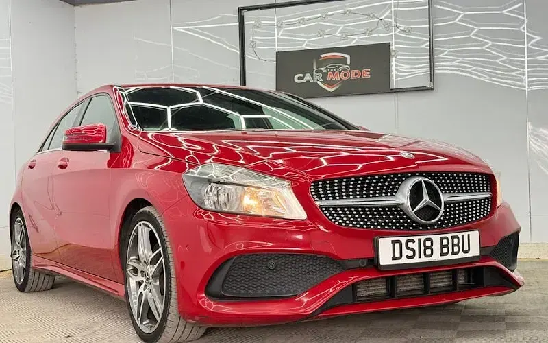 Used Mercedes A180 Executive 122 HP (89 kW) 2018 Red Hatchback