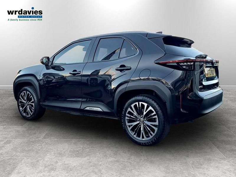 Used Toyota Yaris Hybrid 2022 Black Estate