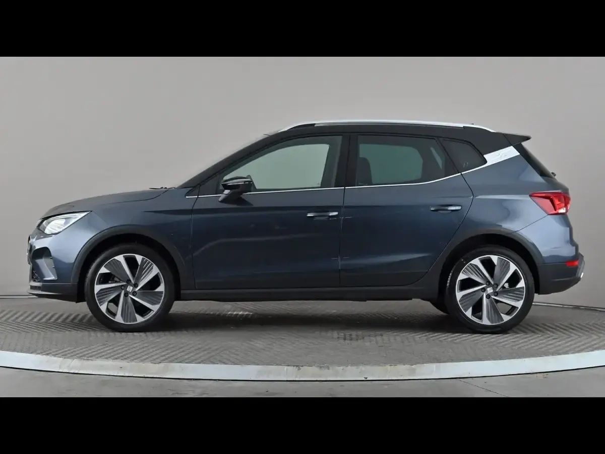 Used Seat Arona FR Sport 110 HP (80 kW) 2023 Grey SUV