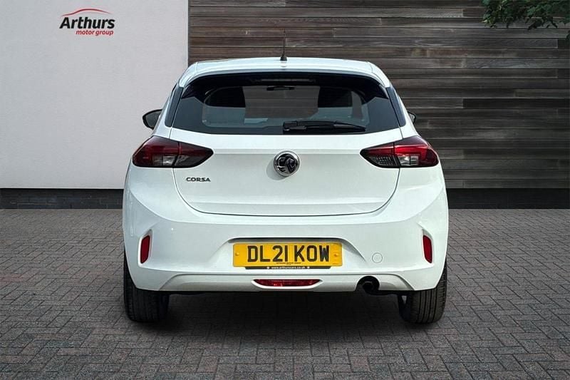 Used Vauxhall Corsa 74 HP (54 kW) 2021 White Hatchback