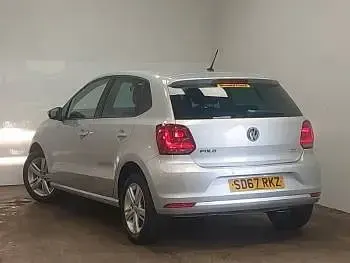 Usado VW Polo Edition 60 CV (44 kW) 2017 Plateado Utilitario