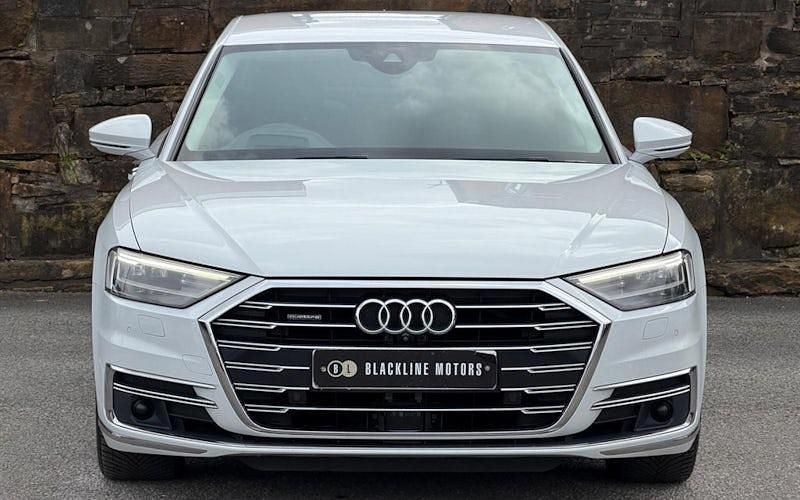 Usado Audi A8 Advanced 340 HP (250 kW) 2018 Branco Sedan