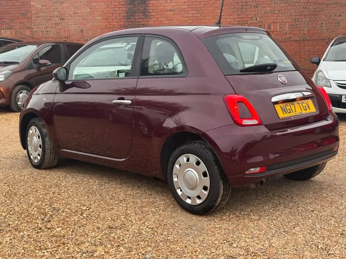 Używany Fiat 500 Pop 69 KM (50 kW) 2017 Czerwony Hatchback