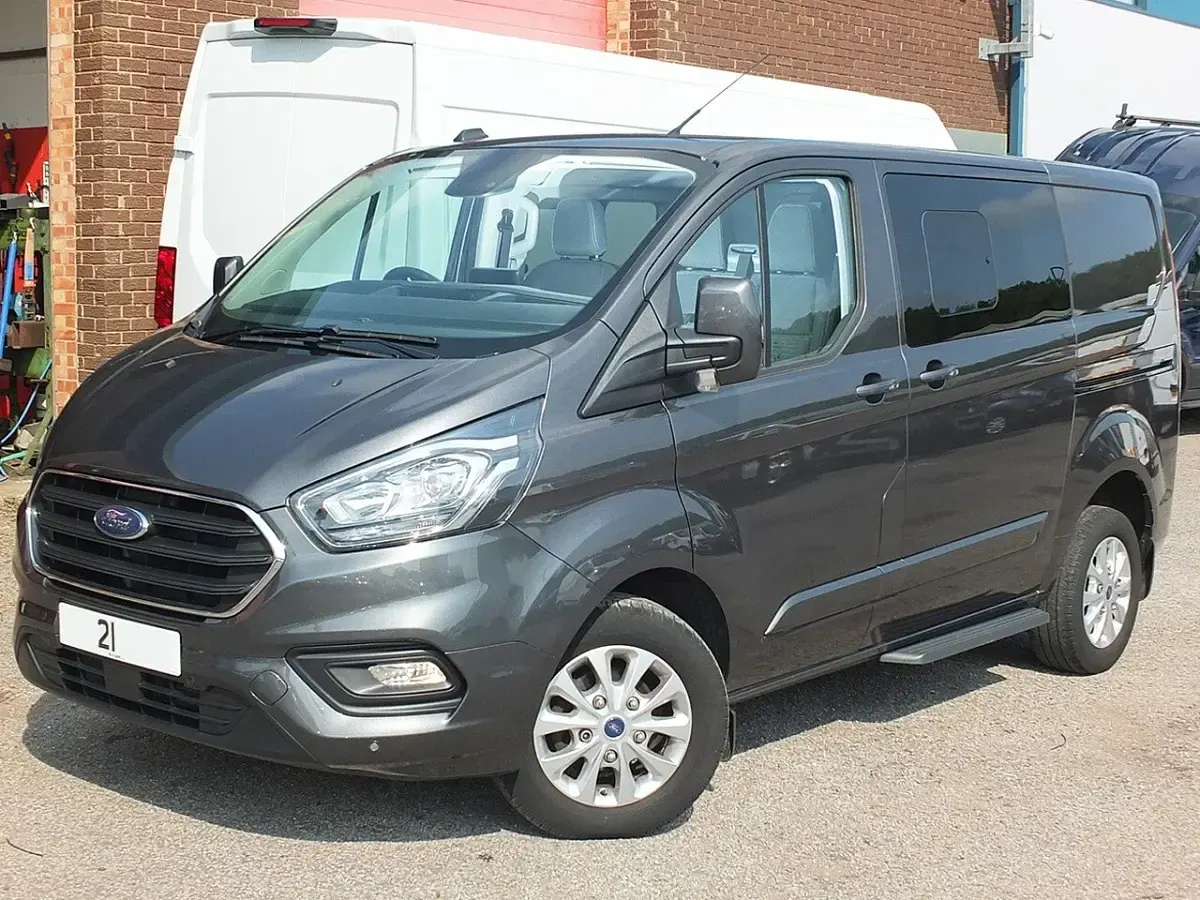 Used Ford Transit Custom Limited 170 HP (125 kW) 2021 Grey Van