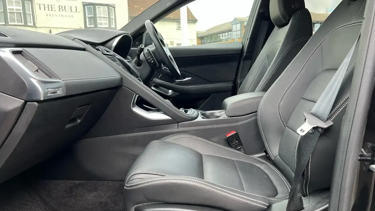 Used Jaguar E-Pace R-Dynamic 249 HP (183 kW) 2023 Black SUV