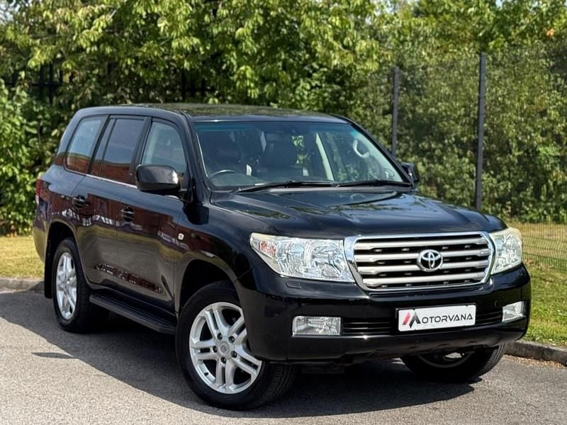 Black Used 2010 Toyota Land Cruiser Estate | £29,995 (A bit pricey) - Image 1/4