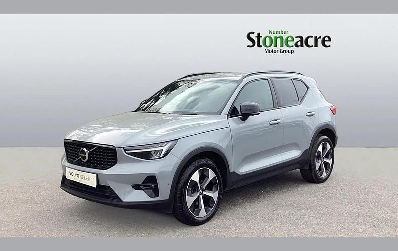 New Volvo XC40 Plus 161 HP (118 kW) 2026 Grey SUV