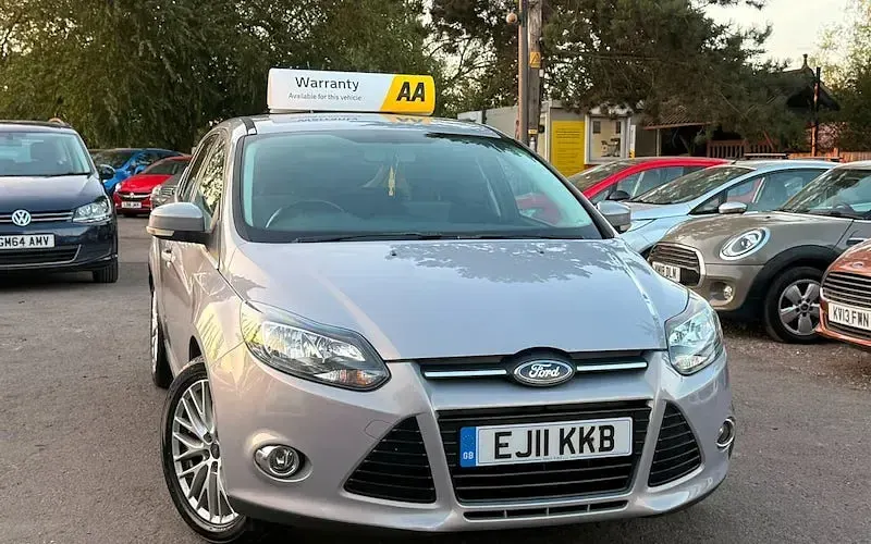 Used Ford Focus Zetec 125 HP (91 kW) 2011 Hatchback