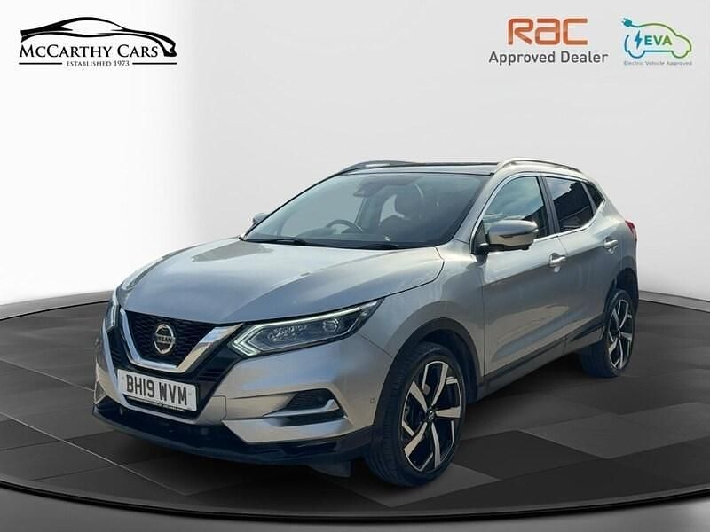 Used Nissan Qashqai Tekna 160 HP (117 kW) 2018 Silver SUV