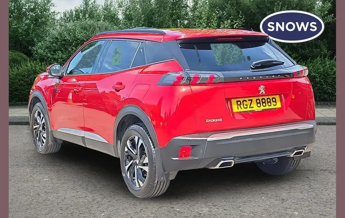 Used Peugeot 2008 Allure 131 HP (96 kW) 2020 Elixir red SUV