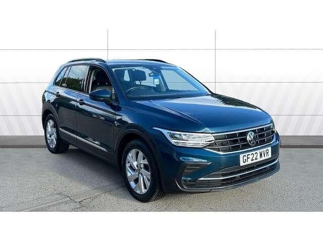 Blue Used 2022 VW Tiguan Life SUV | £18,601 (Fair price) - Image 1/4