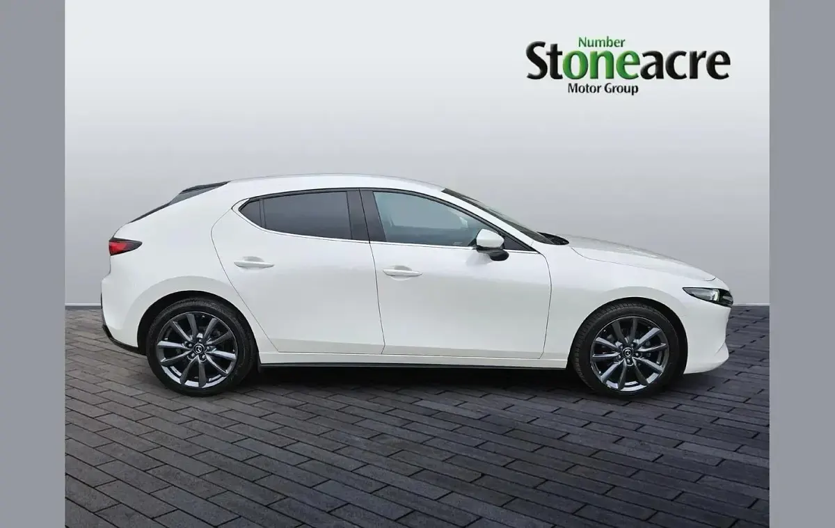 Used Mazda 3 Exclusive-Line 140 HP (102 kW) 2025 White Hatchback