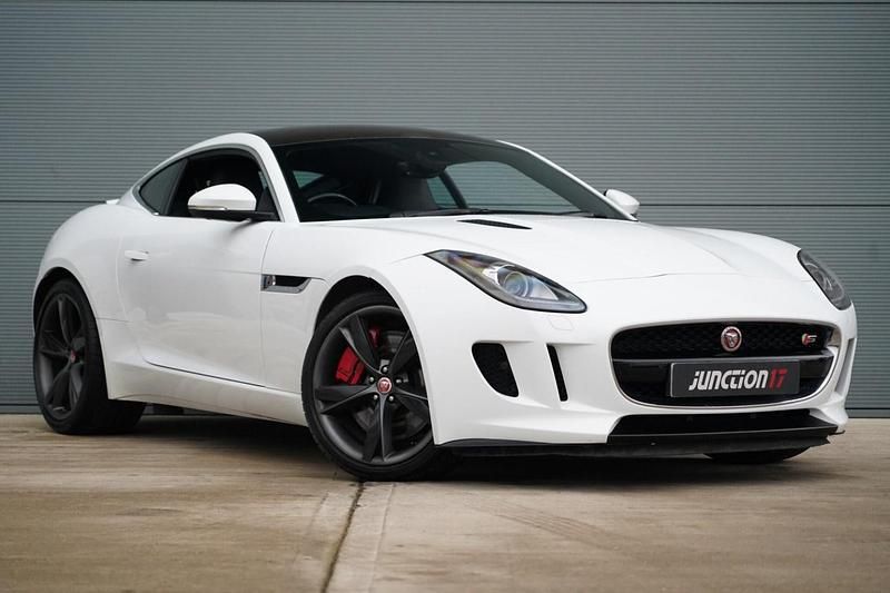 White Used 2015 Jaguar F-Type Supercharged Coupe | £26,475 (Fair price) - Image 1/4