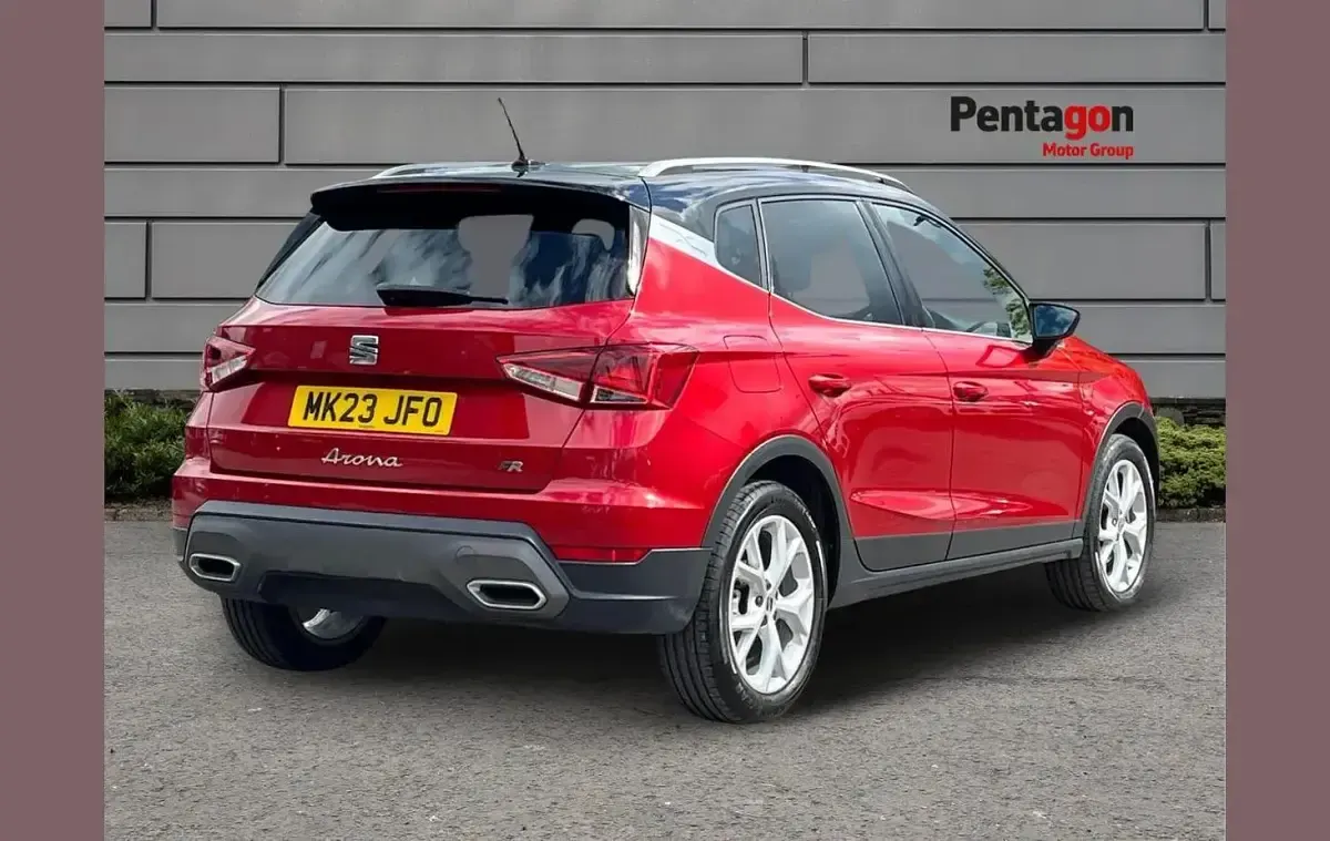 Used Seat Arona FR 108 HP (79 kW) 2023 Red SUV