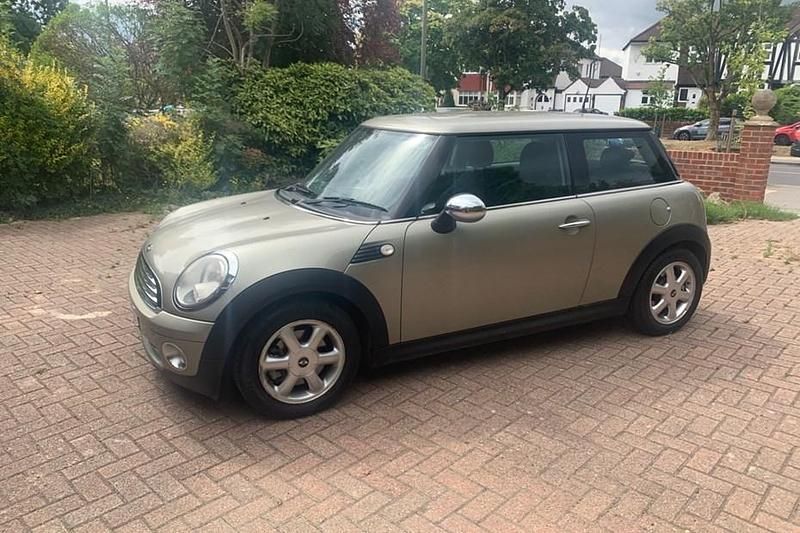 Silver Used 2008 Mini ONE Hatch Hatchback | £1,090 (Fair price) - Image 1/1