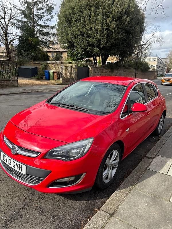 Used Vauxhall Astra SRi 2013 Red Hatchback