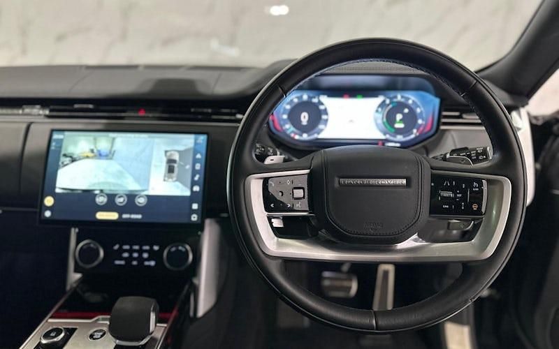 Used Land Rover Range Rover SE 441 HP (324 kW) 2023 SUV