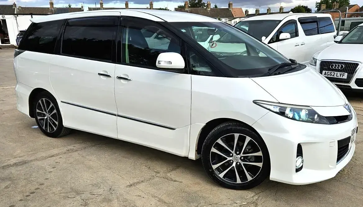 Used Toyota Estima 2026 White MPV