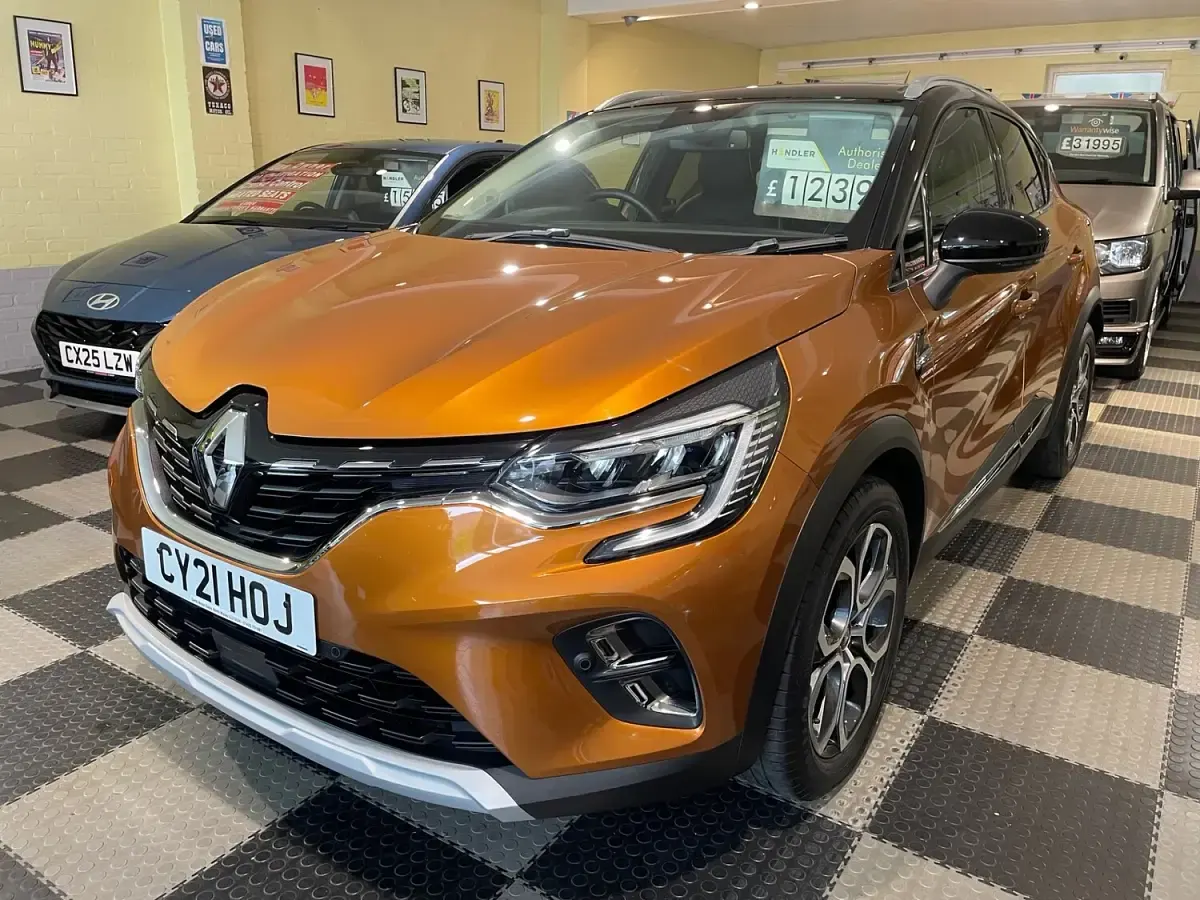 Used Renault Captur Version S 2021 Gold SUV