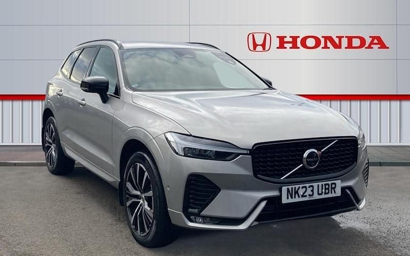 Usado Volvo XC60 Plus 197 HP (144 kW) 2023 Prateado SUV