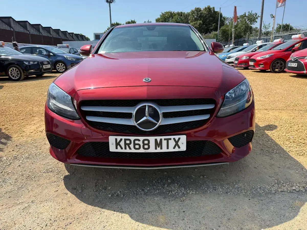 Used Mercedes C200 SE 2018 Red Sedan