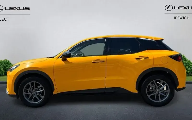 Used Lexus LBX 136 HP (100 kW) 2026 SUV