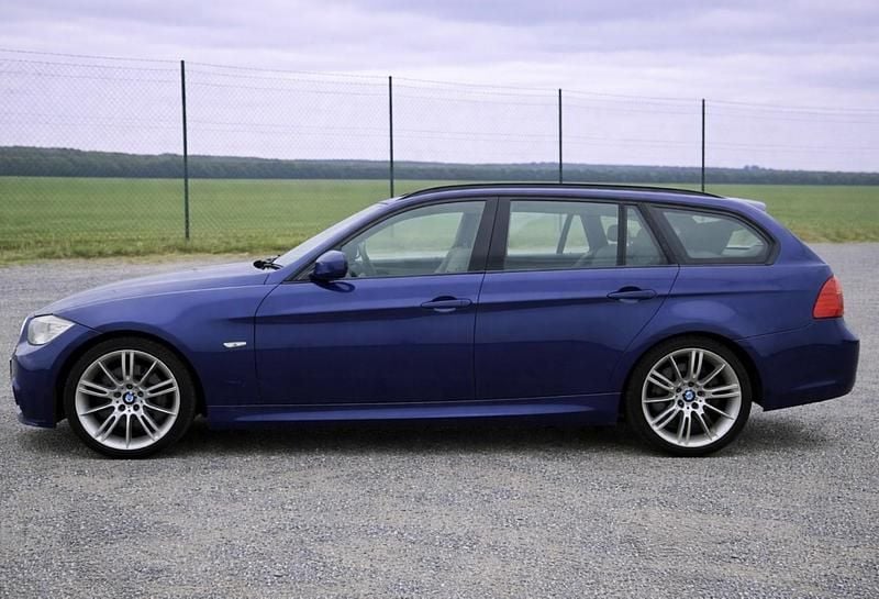 Used BMW 318 M Sport 2011 Blue Estate