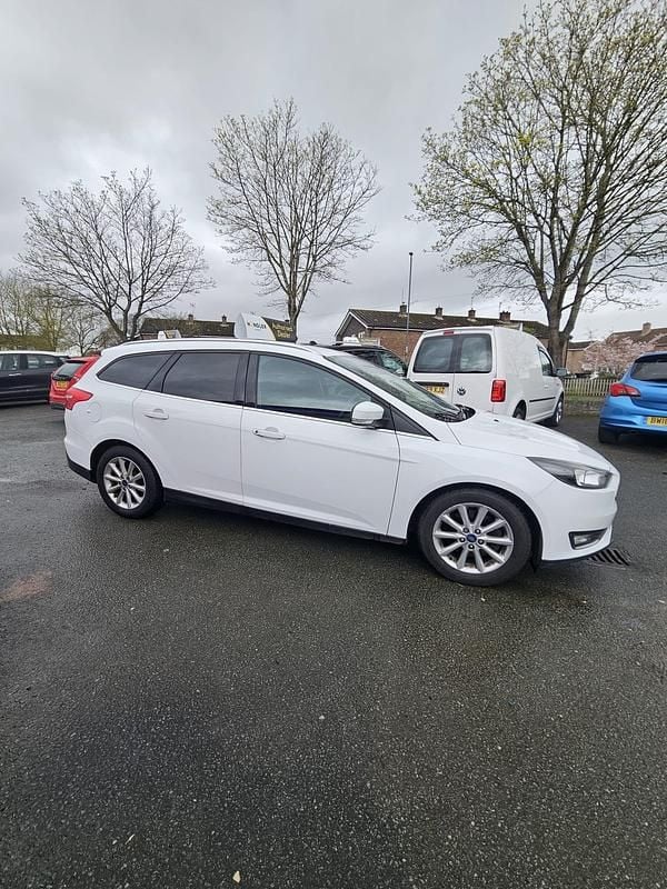 Used Ford Focus Titanium 2016 White Estate