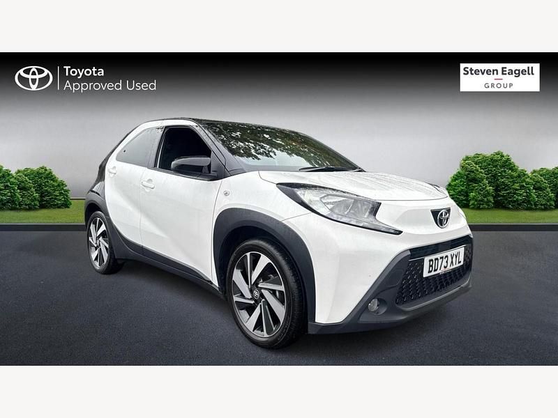 White Used 2023 Toyota Aygo X SUV | £13,930 - Image 1/3