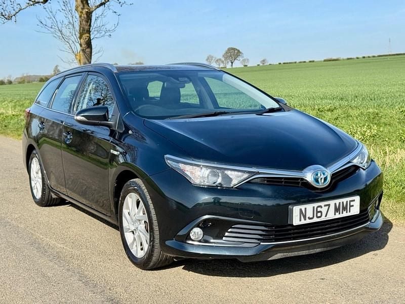 Grey Used 2017 Toyota Auris Hybrid Business Edition Estate | £10,950 (Fair price) - Image 1/3
